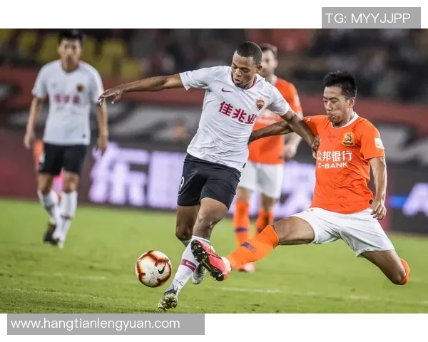 武汉足球队与深圳足球队耐力对决赛后分析与反思